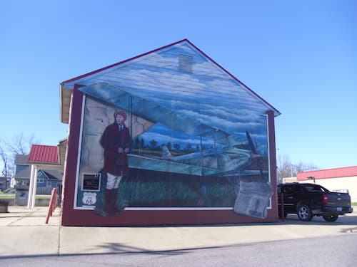 Amelia Earhart mural