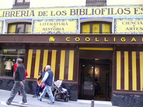 painted wall sign in Madrid painted wall sign in Madrid