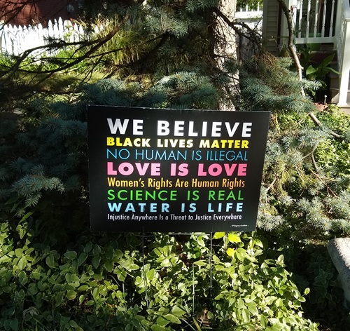 sign giving opinions about accepting all types of people sign giving opinions about accepting all types of people